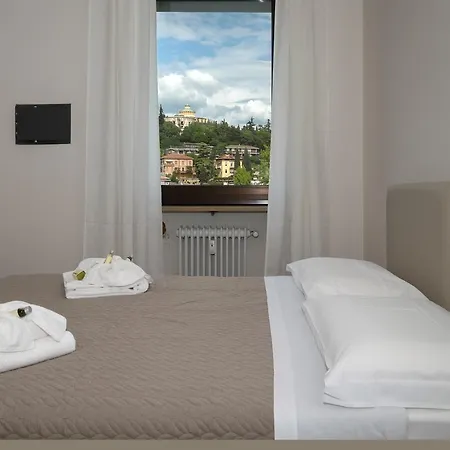 Appartement Flats4rent Alessia *